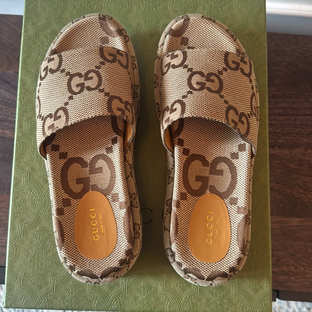 Gucci Logo platform slides - Picture 4 of 11